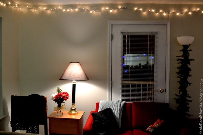 How to decorate your room with string lights